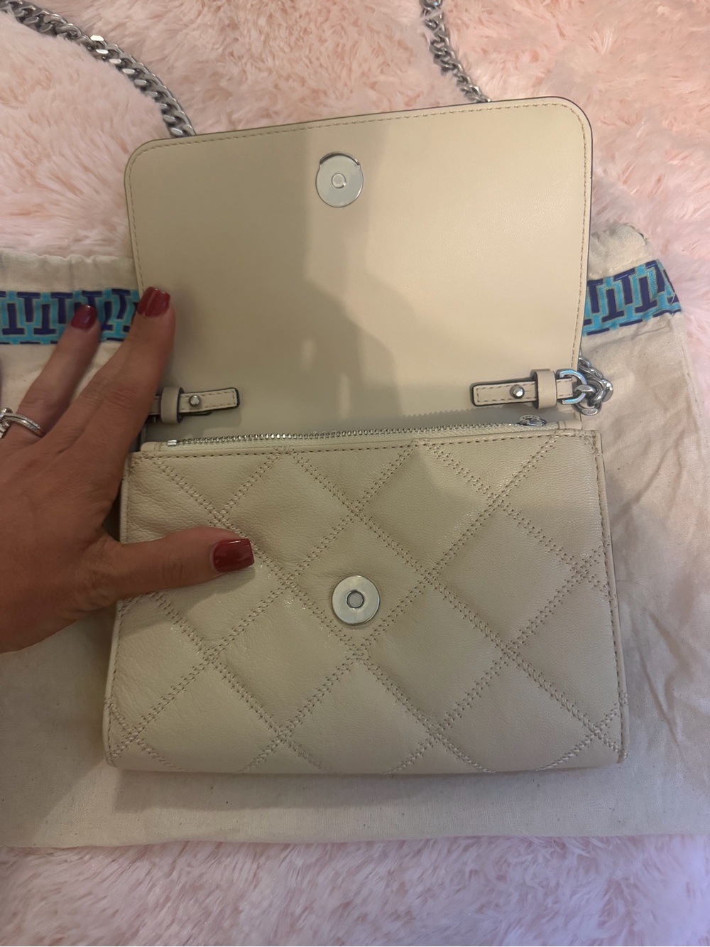 ⭐️Tory Burch Willa Chain Crossbody - Picture 3 of 6